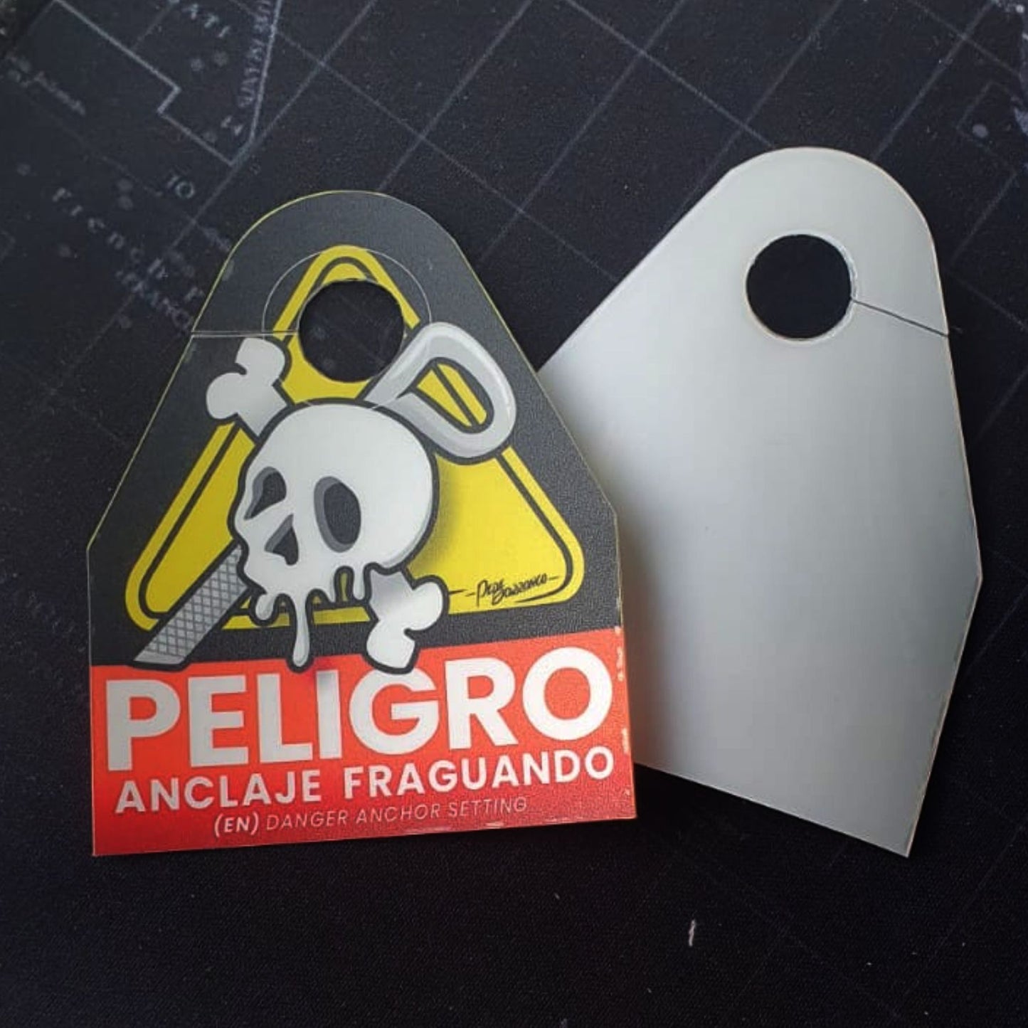 Etiquetas reutilizables para anclaje